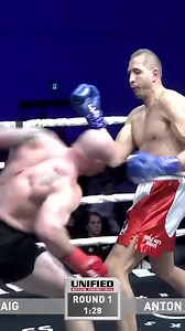 BOOM!!! Disfruten esta maravilla de Jake Craig 🥊 en #UnifiedBoxing Repitan el evento completo por UFC Fight Pass | UFC