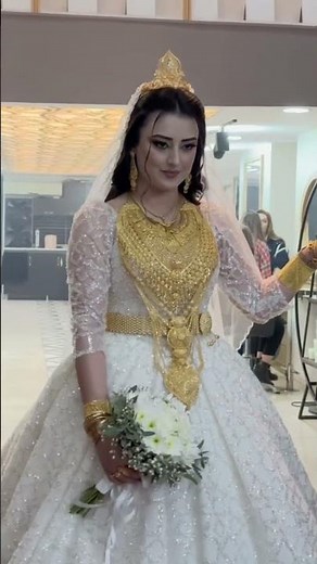 Arabic Bridal on her Wedding Day with Cultural Gold Wearing Ceremony #arabicbride #arabicmakeup