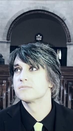Und jetzt aber auch wirklich alle mitsingen! Mea ...? #alienare #meaculpa #newmusic #newsong #release #musik #music #singalong #synthpop #gothic #music #church #takemetochurch #synth | ALIENARE