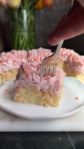 Delicious Lemon Coconut Sheet Cake Recipe