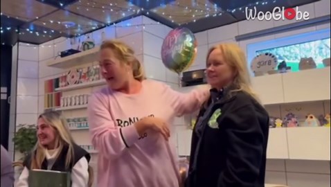 Woman stunned as best friend secretly travels overseas to surprise her at birthday outing