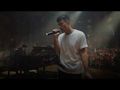 Phil Wickham - He Arose (Official lyrical music video)