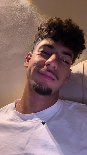Perfil selfie homem bonito: dicas para fotos perfeitas