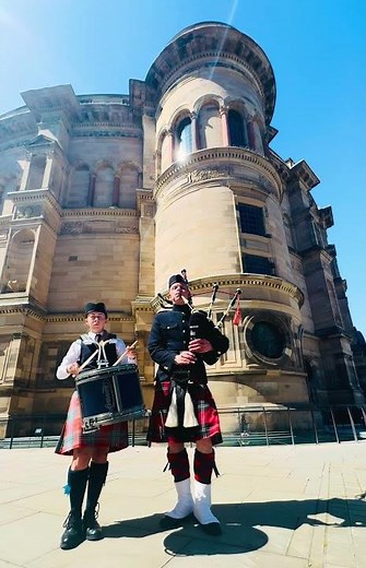 Edinburgh University Piping and Drumming #pipesanddrums #edinburgh #bagpipes