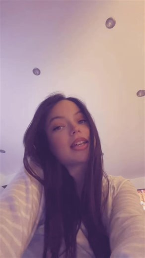 Hey 👋 she said do you love me ? ❤️ #love #a #v #newmum