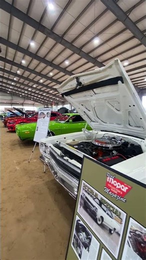One of one color combo on this 1968 Plymouth GTX. #mopar #dodge #classic #florida #carshow
