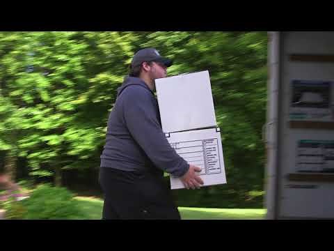 TWO MEN AND A TRUCK® Carry Crew