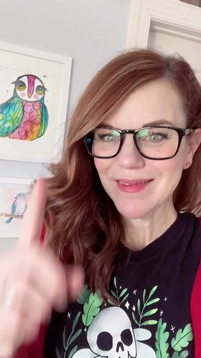 It’s really fun to draw in this way because it challenges your brain and it pretty much always looks cute (because lots of lines) but if you pick up your pen, it’s okay! Make it the way that feels best to you! Supplies: My student watercolor set My size 10 round brush Artist loft watercolor paper Sharpie #watercolor #easyart #turkeyart #thanksgiving #continuouslinedrawing