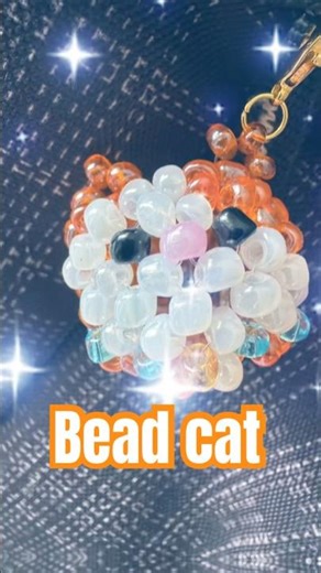 Check out this adorable 3D beaded Cat 🐱 ❤️