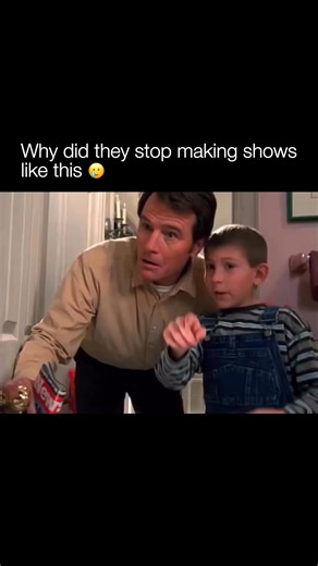 Hood Paradox | 🎬 Malcolm in the Middle is a sitcom that ran from 2000 to 2006, focusing on the messy life of a working-class family seen through Malcolm,... | Instagram