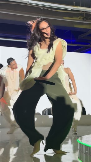 Tala by Sarah Geronimo: New Version Performance