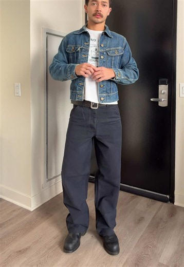 Denim Jacket Style Guide: Best Looks for Summer-to-Fall Transition