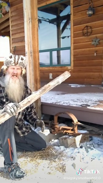 Setting an 1830 American Fur Trade Grizzly Bear Trap