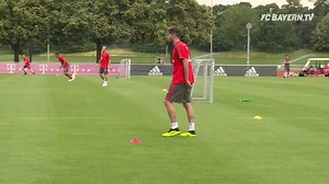 Bayern Munich Y Passing Drill Track Team Training Intensity like this with @SoccerPulseApp Download here ➡️ http://www.soccerpulse.net | PlayerPulse