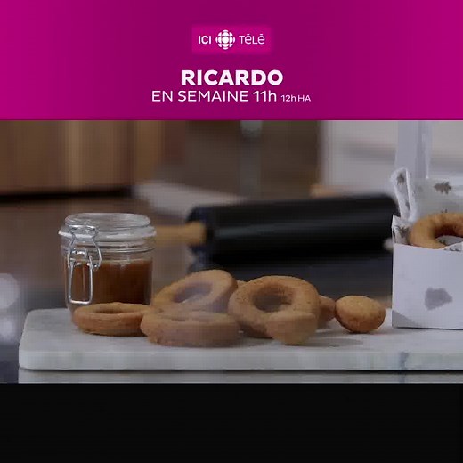 Cette recette de beigne classique de nos grands-mères est merveilleusement facile à cuisiner! 🍩 Par ici pour : -la recette de beignes à la pomme de terre : rc.ca/S1T8rt -la recette de caramel à la fleur de sel : rc.ca/S1T8vb Via Mordu | ICI TÉLÉ