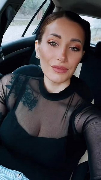 Videoclipuri postate de BKitty (@bkitty_) cu Falling In Love Tonight - Fantasia