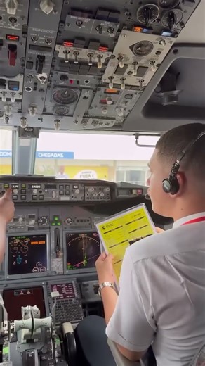 Good things to see 😍 #plane #aviationlovers #being #checklist #cockpit #pilotlife #boeing737