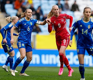 22K views · 366 reactions | 欄 We will keep chasing the dream for UEFA Women's Euro 2029 in Denmark and Sweden  | Kvindelandsholdet | Facebook