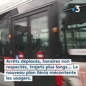 Depuis deux mois que Transpole est devenu Ilévia, le "plan bus" de la métropole lilloise a été modifié, provoquant la colère des usagers. Une pétition doit être remise à la MEL le 5 avril. | France 3 Nord Pas-de-Calais