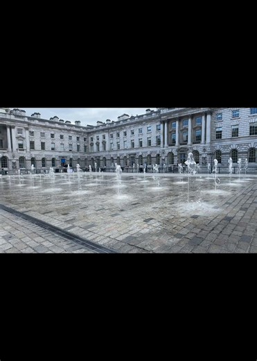 London Life …#somersethouse #pangolin