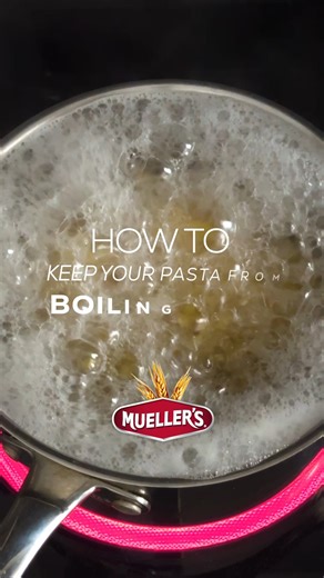 1.1K views | Pro tip for pasta night: Place a wooden spoon across your boiling pot to prevent spillovers! Need recipe inspo? Find some of our favorites here: https://bit.ly/41Yd13y | Mueller's Pasta | Facebook