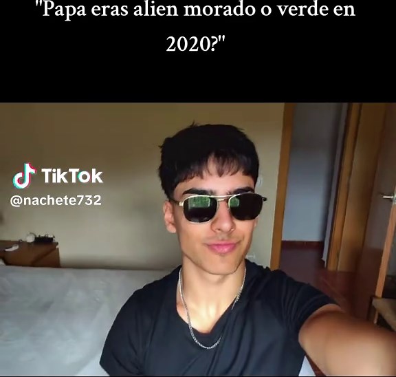 Alien Morado en GTA 5: Humor y Memes