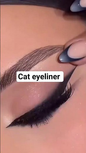 cat eyeliner eye makeup #shorts #youtubeshorts #makeuphacks
