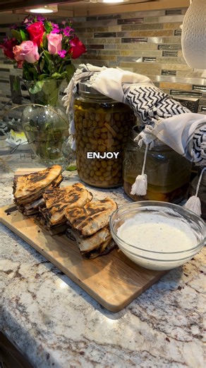 Yousef Al-Sahli on Instagram: "Palestinian Arayes 🥰❤️ . Video made in dedication to the ceasefire 🇵🇸❤️ . #gym #protein #beef #palestine"