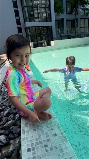 Kids Learn Why Things Look Different in Water