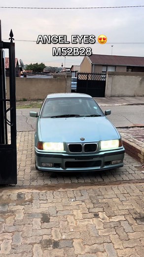 Discover the BMW M52B28 Engine!