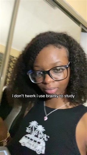 cause i’m a geek who uses brainly ofc 🤓 #brainly #studentlife #study #studytools #studytok