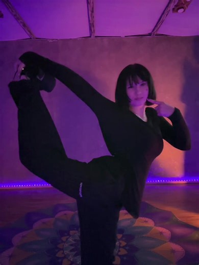 Zara Larsson's Dance Trend: Join the Fun!