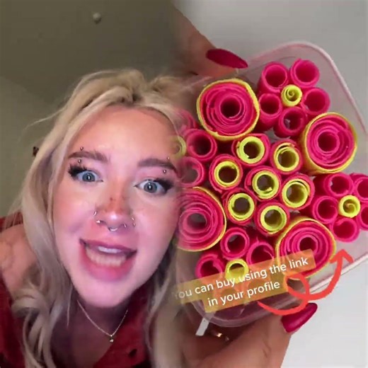 I CANT DECIDE PLEASE HELP #fyp #pov #foryou