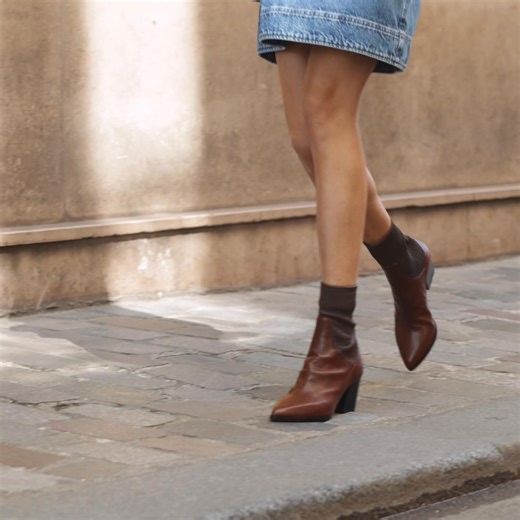 Graphic designs and bold lines: explore our selection of boots. | PIERRE HARDY