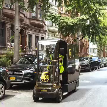 Meldet euch jetzt für UPS Paperless Invoice an und rettet einem Baum das Leben! 🌳 http://spr.ly/6189X8uYJ | UPS