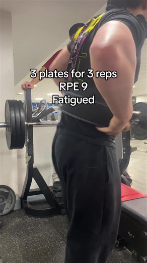 Sry vid is in 24 fps😭 @notorious.natty @Levi @nino @cyrus 🦇 #gym #09 #bench #squat #gym