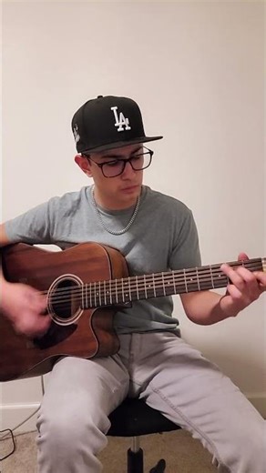 Docerola vs 6 String Sound Test Cowboy Chord edition #corridostumbados