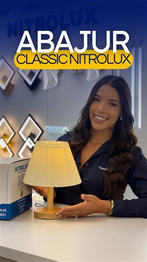 Temled 💡 on Instagram: "Um item que deixa o ambiente mais aconchegante sem esforço ✨ Esse é o Abajur Classic. Com design atemporal, ele combina o acabamento branco com a base em madeira, criando um visual leve, elegante e fácil de harmonizar com qualquer estilo de decoração. Possui soquete E27, suporta lâmpadas de até 40W e é perfeito para criar aquele clima acolhedor em quartos, salas ou cantinhos de leitura. É o tipo de peça que não pesa no visual, mas faz toda a diferença no ambiente. Está p