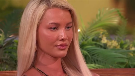 Spin The Bottle Challenge: Love Island Edition