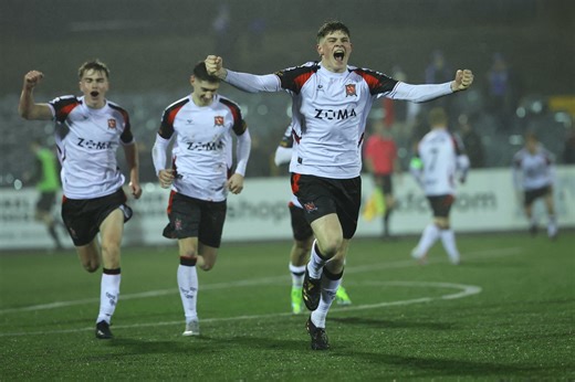 📹 HIGHLIGHTS | Vinnie Leonard's 36th-minute header saw Dundalk win on the opening night. Watch the match highlights below. 👌 Thanks to Chris Clarke for the edit. | Dundalk FC