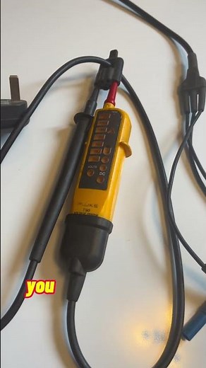 Electrician Test Kit Essentials: MFT, Voltage Checks, Lamp Adapters & Lock-Off