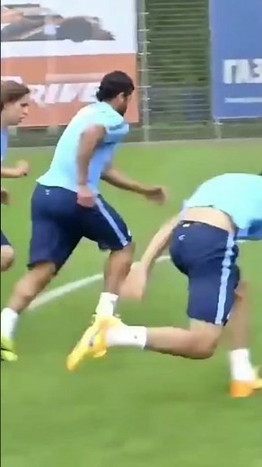 "HULK’s 250 KM/H Free Kick – The Most Powerful Shot in Football?" #football #freekick