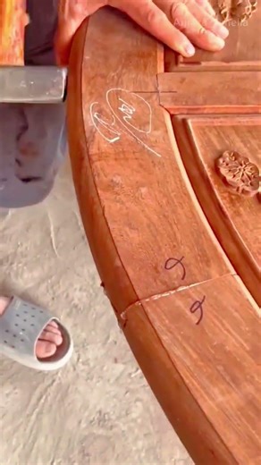 assembling and joining decorative wooden panels by inserting a small wood spline into a narrow slot