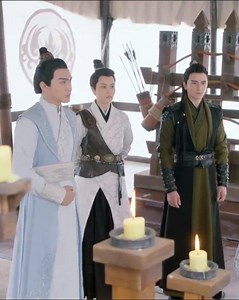 63K views · 841 reactions | Trần Dục cùng cửu cửu của mình phối hợp ăn ý, vờ hàng Đông Phương Thạch. (Tiểu nữ Hoa Bất Khí- Lâm Y Thần, Trương Bân Bân) | One Hand Man | Facebook