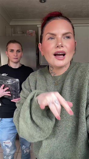 Behind the Scenes: No Eyes on Us Please