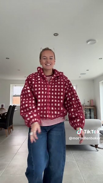 Molly Ellen 🍓 (@mollyellenbaker)’s videos with original sound - noteliwood