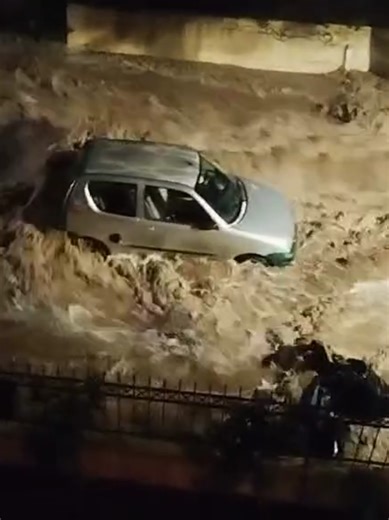 Απίστευτες πλημμύρες στην Αθήνα στην Αττική 21-1-26 ⛈️⛈️😲😳. #flood #Athens #Attiki