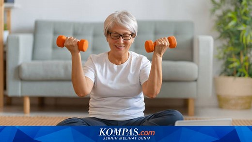 7 Rekomendasi Olahraga untuk Wanita Usia 50 Tahun ke Atas, Salah Satunya Angkat Beban