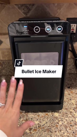 Plus it's SELF CLEANING!!! Literally the best countertop icemaker ever!!#icemaker #icemakermachine #tiktokshopcreatorpicks #bulletice #kitchengadgets