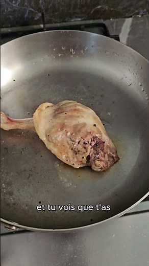 How to cook a crispy duck leg in a stainless steel pan (complete method)